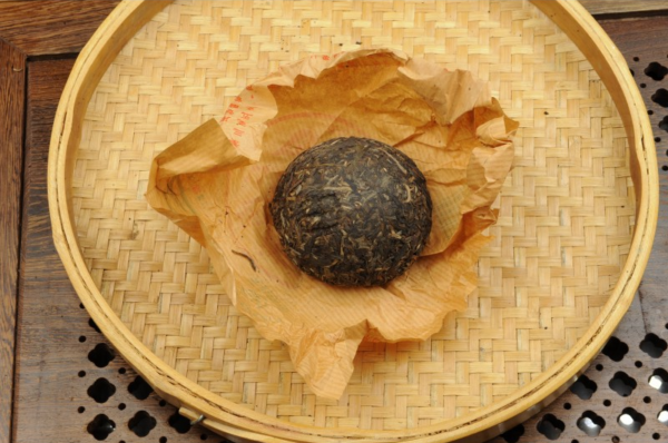 Xiaguan Sheng Puerh Tua cha 100gr aprox.